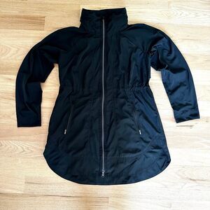 Athleta Drip Drop Jacket Rain Jacket - Size Small